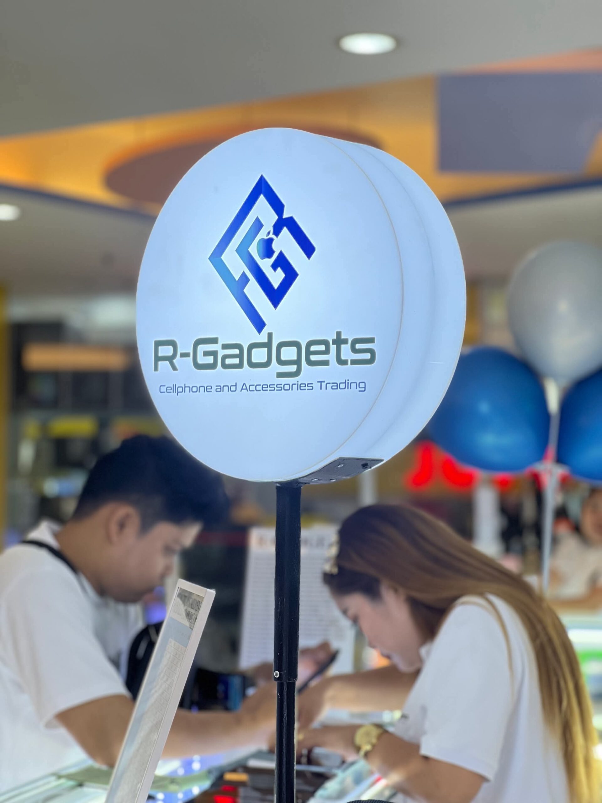 R-GADGET CELLPHONE AND ACCESSORIES TRADING